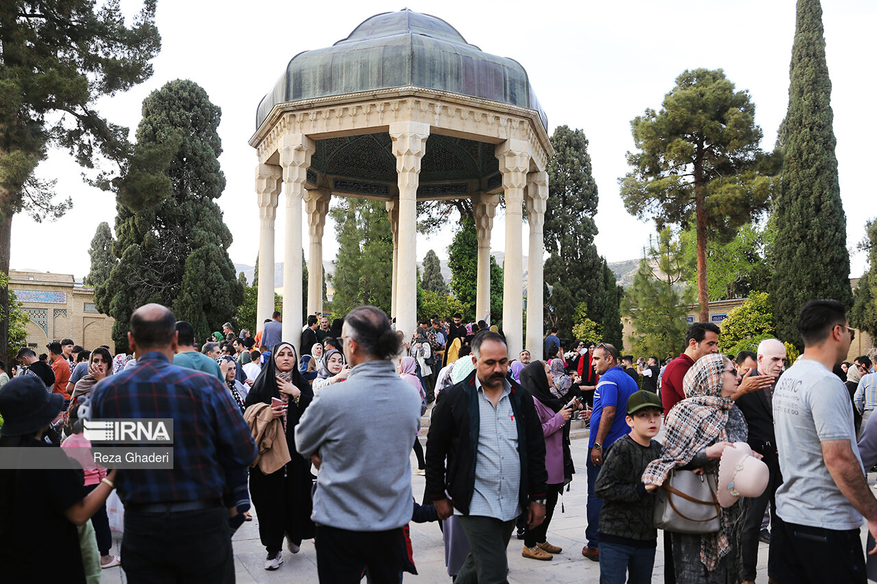 نجات جان ۲۱۸ مسافر نوروزی در شیراز با استفاده از دوربین های حرارتی