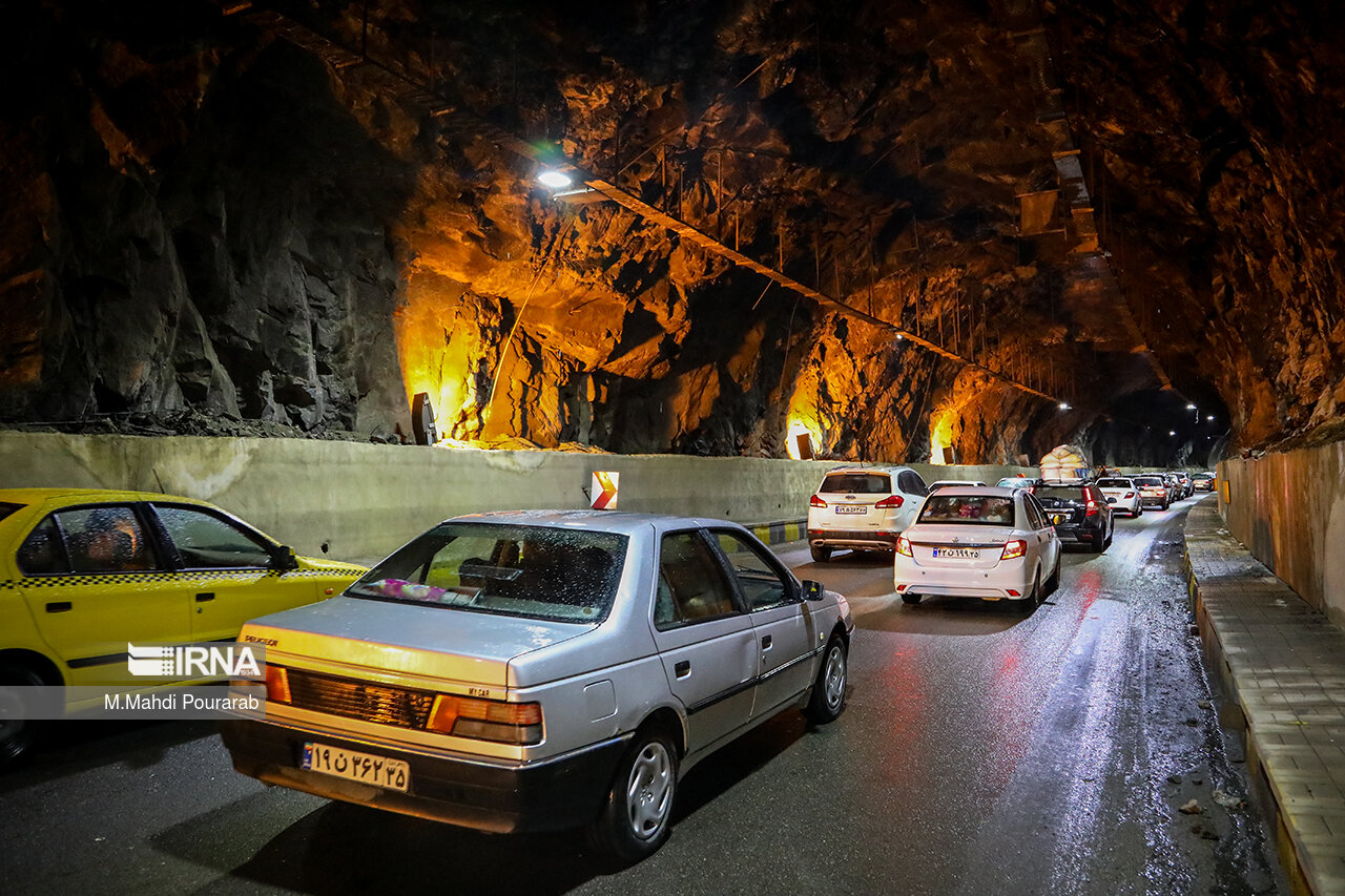 تردد در جاده کرج - چالوس و آزادراه تهران - شمال ۲ طرفه شد