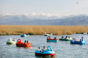 Zaribar-See während der Nowruz-Feiertage 1402