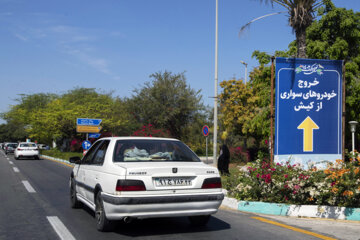 ورود مسافران نوروزی با شناورهای مسافری و خودروبر به کیش