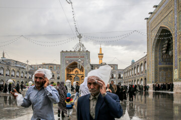 بارش باران بهاری در حرم رضوی