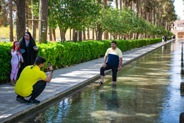 La ciudad central de Yazd recibe a los turistas de Noruz