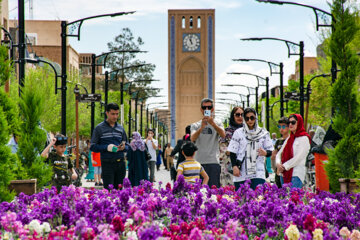 La ciudad central de Yazd recibe a los turistas de Noruz