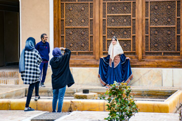 La ciudad central de Yazd recibe a los turistas de Noruz