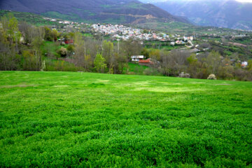 طبیعت بهاری کوهستان رودبار گیلان