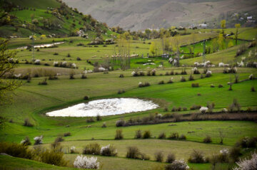 طبیعت بهاری کوهستان رودبار گیلان