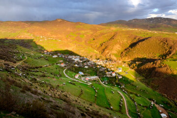 Nature printanière des montagnes de Rudbar au nord de l’Iran 