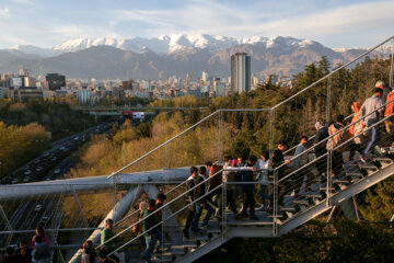 استاندار تهران: شهرداری در ترویج فرهنگ گردشگری نقش مهمی دارد