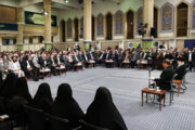 ایرانی سپریم لیڈر سے فارسی شعرا اور اساتذہ کی ملاقات کی تصاویر
