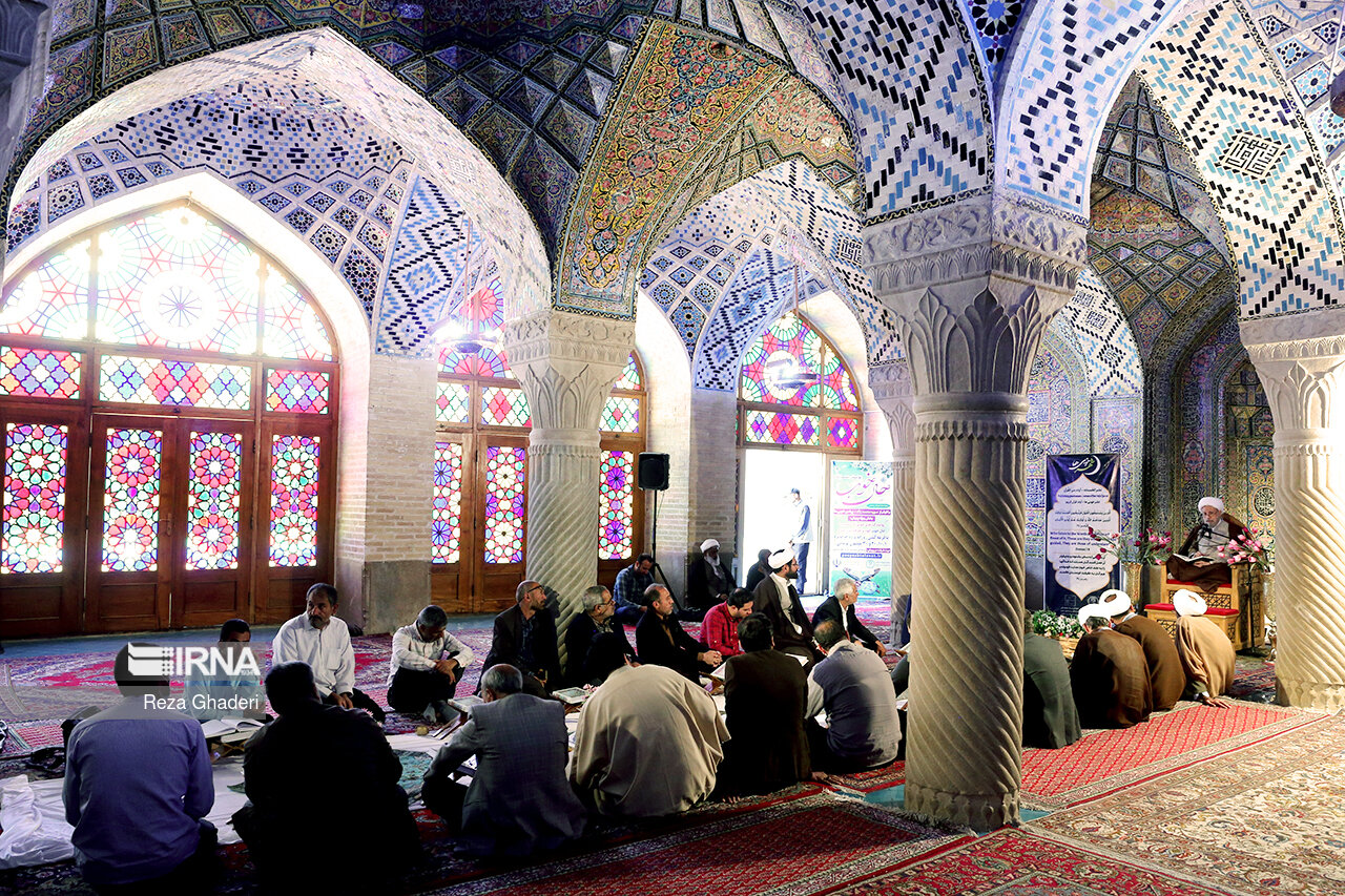  مساجد و حسینیه‌های فارس میزبان جشن‌های مردمی دهه کرامت