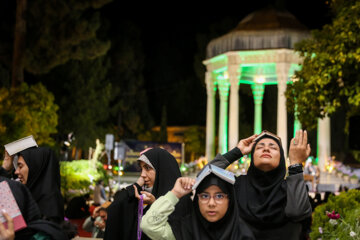احیای شب نوزدهم رمضان- حافظیه شیراز