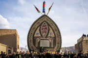 ایرانی صوبے یزد میں حضرت علی علیہ السلام کی شہادت کی مناسبت سے 'نخل برداری' کی روایتی تقریب کے مناظر
