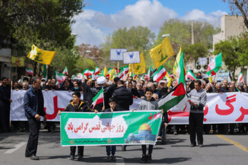 La marche de la Journée mondiale de Qods, s'est tenue ce vendredi 14 avril dans la ville de Zanjan avec la présence de jeûneurs en guise du soutien et de la solidarité au peuple opprimé palestinien opprimé. (Photo : Bahrâm Bayat)