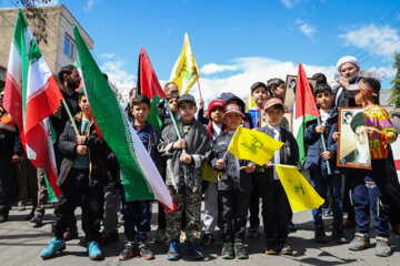 La marche de la Journée mondiale de Qods, s'est tenue ce vendredi 14 avril dans la ville de Zanjan avec la présence de jeûneurs en guise du soutien et de la solidarité au peuple opprimé palestinien opprimé. (Photo : Bahrâm Bayat)