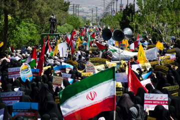 IRNA-La marche de la Journée mondiale du Qods s'est tenue ce vendredi 14 avril 2023 à Semnan au centre au dernier vendredi du Ramadan avec la présence du peuple en jeun et anti-arrogant de l'Iran islamique et en guise du soutien au peuple opprimé et puissant de Palestine. (Photo : Ali Abak)