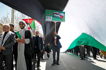 Marche de la Journée mondiale de Qods à Shahr-e Kurde 