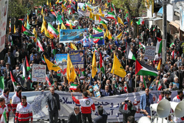 Marche de la Journée mondiale de Qods à Shahr-e Kurde 