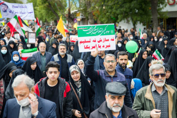 امام جمعه و استاندار کرمانشاه:راهپیمایی باشکوه روز قدس صحنه‌هایی غرورآفرین رقم زد