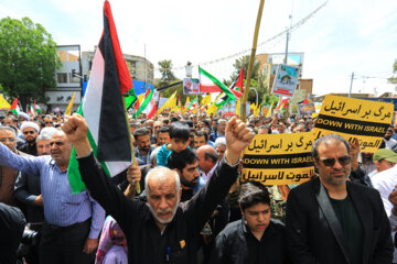 مردم اصفهان در حمایت از مبارزان فلسطینی راهپیمایی کردند