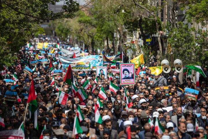 راهپیمایی روز جهانی قدس با حضور گسترده روزه‌داران استان مرکزی آغاز شد