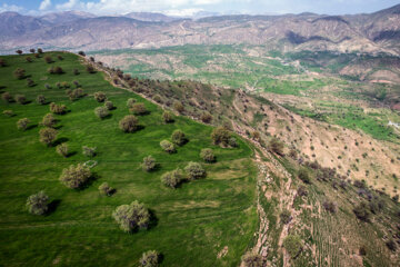 Le village touristique de Zaras en Iran ; Un joyau au coeur des montagnes de Zagros