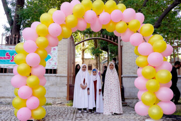 Ramadan 2023 en Iran: un groupe d’enfants célèbre leur premier jeûne dans la ville de KhorramAbad