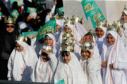 Celebran el primer ayuno de Ramadán de niñas teheraníes
