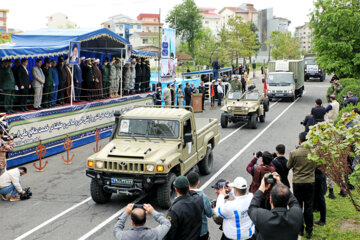 رژه روز ارتش جمهوری اسلامی - رشت
