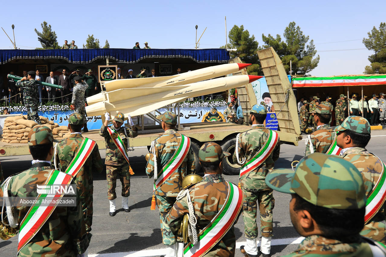 فیلم| رژه اقتدار نیروهای مسلح در کرمان
