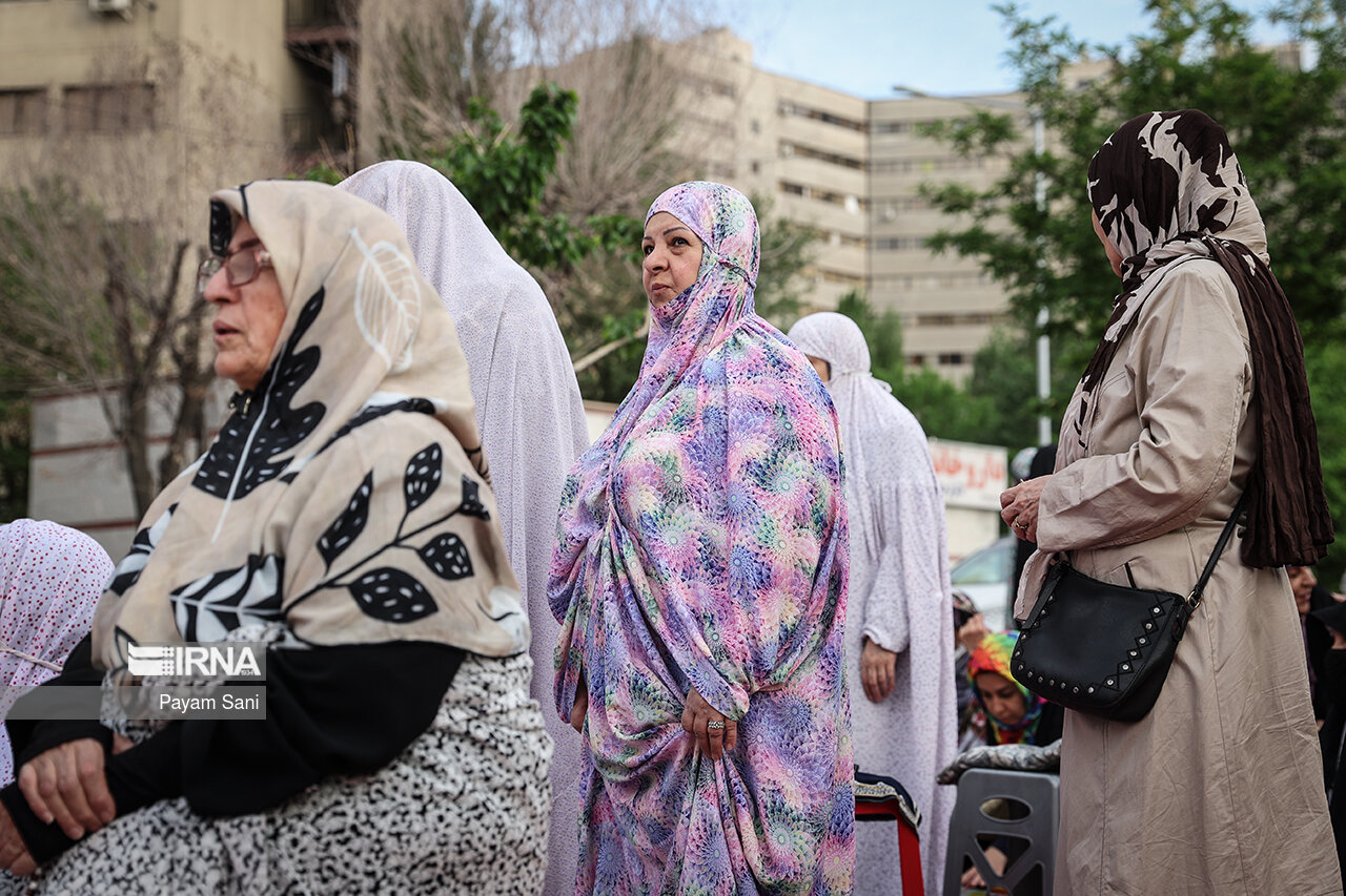اقامه نماز عید فطر در شهرک اکباتان