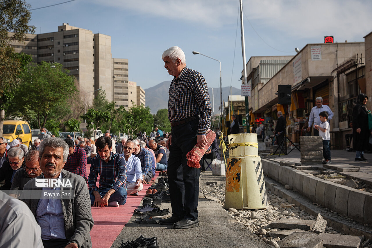 اقامه نماز عید فطر در شهرک اکباتان