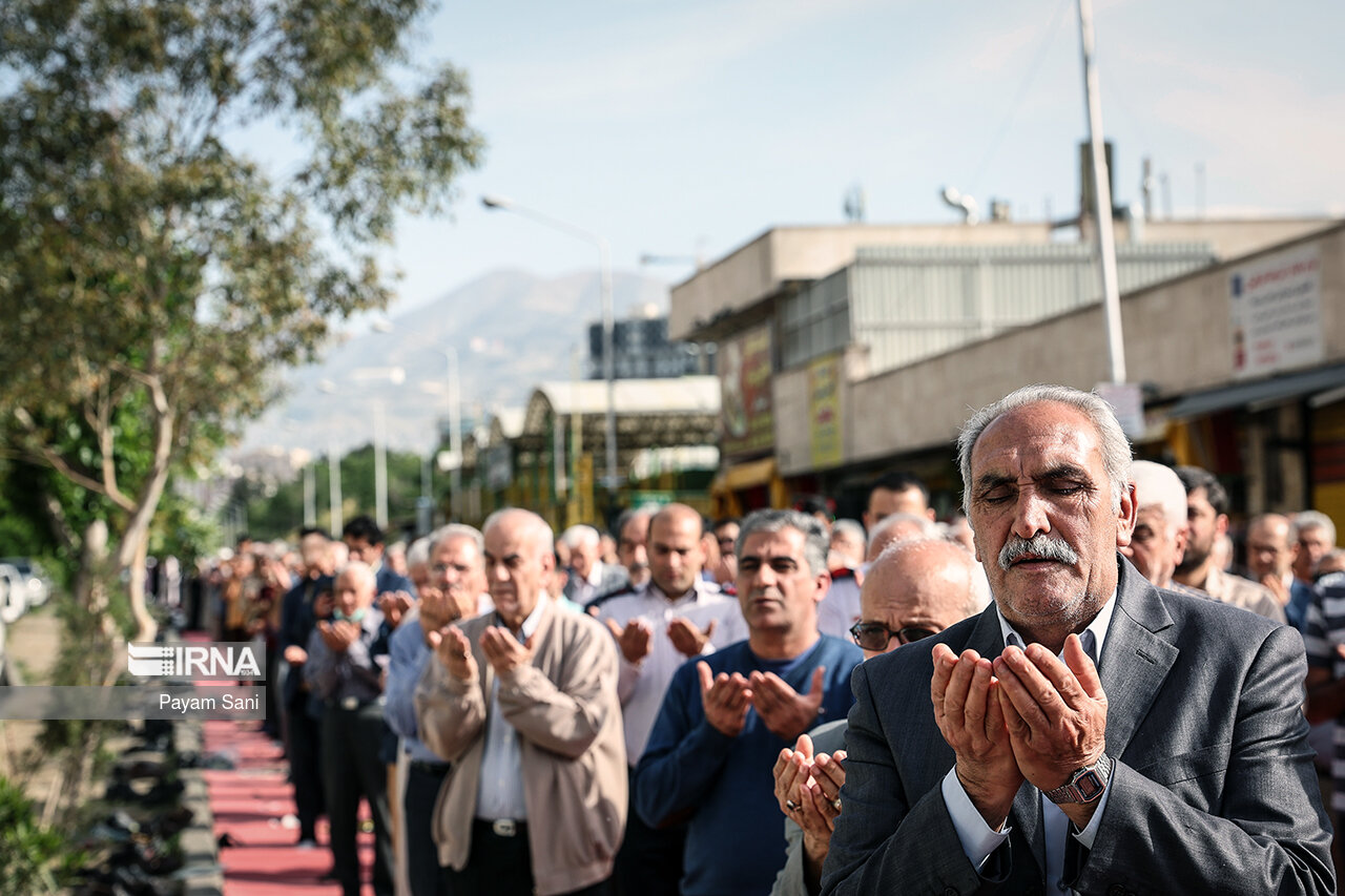 اقامه نماز عید فطر در شهرک اکباتان