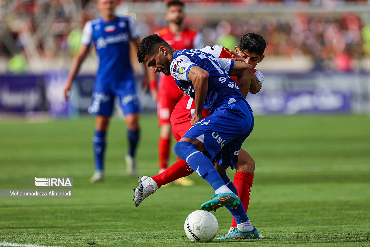 درویش: مالکیت یکی از ۲ باشگاه طی چند روز آینده مشخص میشود/ نظارتی بر فوتبال نیست درویش: مالکیت یکی از ۲ باشگاه طی چند روز آینده مشخص میشود/ نظارتی بر فوتبال نیست