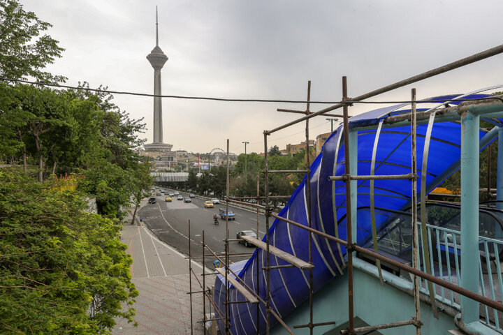 ۲۰ پل عابرپیاده پایتخت صاحب آسانسور می‌شود