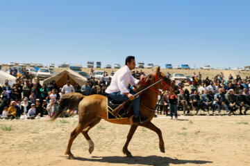 Iran : fête nomade « Qara Oghlanlou » à Zanjan au nord-ouest le vendredi 28 avril 2023 (Photo : Bahrâm Bayât)