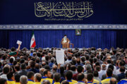 Encuentro del ayatolá Jamenei con un grupo de trabajadores

