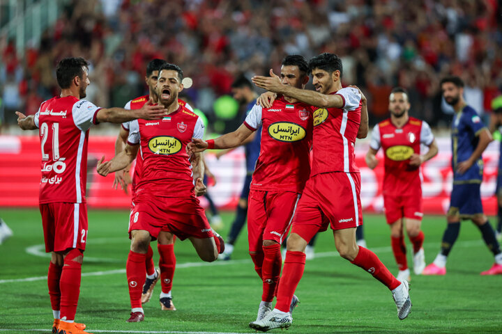 پرسپولیس نزدیکتر به رویای دوگانه؛ جشن پنجمین پیروزی پیاپی شاگردان گلمحمدی با طعم صعود