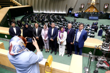 حضور نمایندگان مجلس کشور مکزیک در جلسه ۳۰۵ مجلس شورای اسلامی