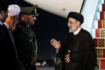 Après une visite de deux journées, l’ayatollah Raïssi quitte Damas pour Téhéran