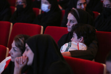 Une représentation spéciale de l'Orchestre national d'Iran a eu lieu à l'occasion de la Journée internationale du Croissant-Rouge ce dimanche matin 7 mai 2023, en présence d'un groupe de membres du Croissant rouge iranien, dans la salle Vahdat à Téhéran. (Photo : Mohsen Vanaï)