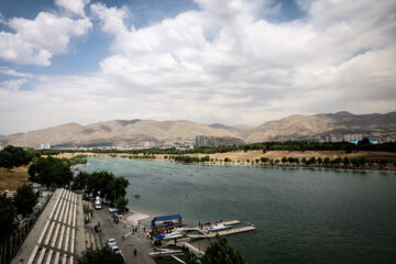 League iranienne d'aviron en eaux calmes à Téhéran