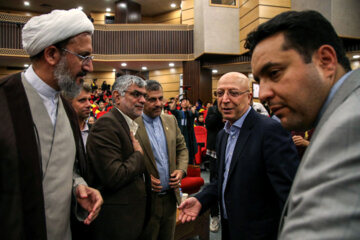 Cérémonie de remise des diplômes aux étudiants étrangers des universités iraniennes