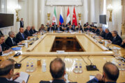 وزیر خارجه روسیه: زمینه بازگشت داوطلبانه آوارگان سوریه فراهم شود