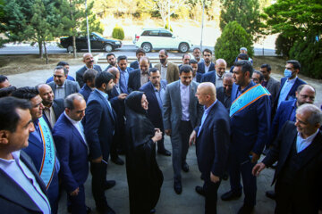 نشست کمیسیون آموزش مجلس با وزیر علوم