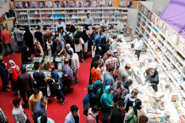 La 34e Foire internationale du livre de Téhéran (3ème joirnée)