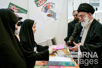 Visite du leader de la Foire internationale du livre de Téhéran: retour en archives 