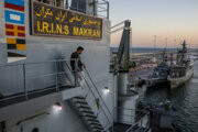 ایرانی بحریہ کا 86 واں فلوٹیلا کا عمان کی صلالہ بندرگاہ پر لنگر انداز