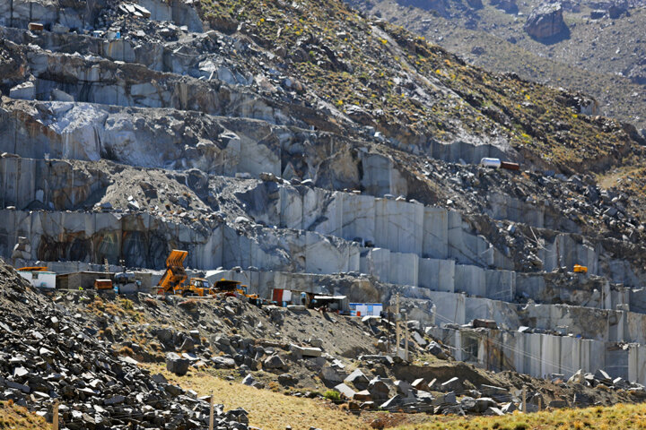 چگونه باغشهر زیبای نطنز و طَرقرود به ویرانه تبدیل شد؟