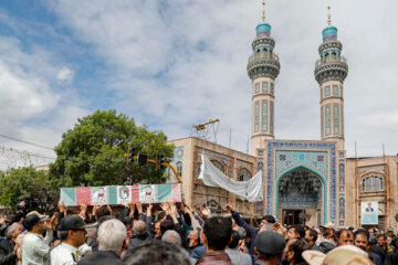 Funeral por el mártir Safar Rayabi
