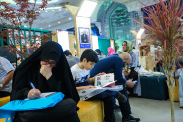 34e Foire internationale du livre de Téhéran (8ème journée)